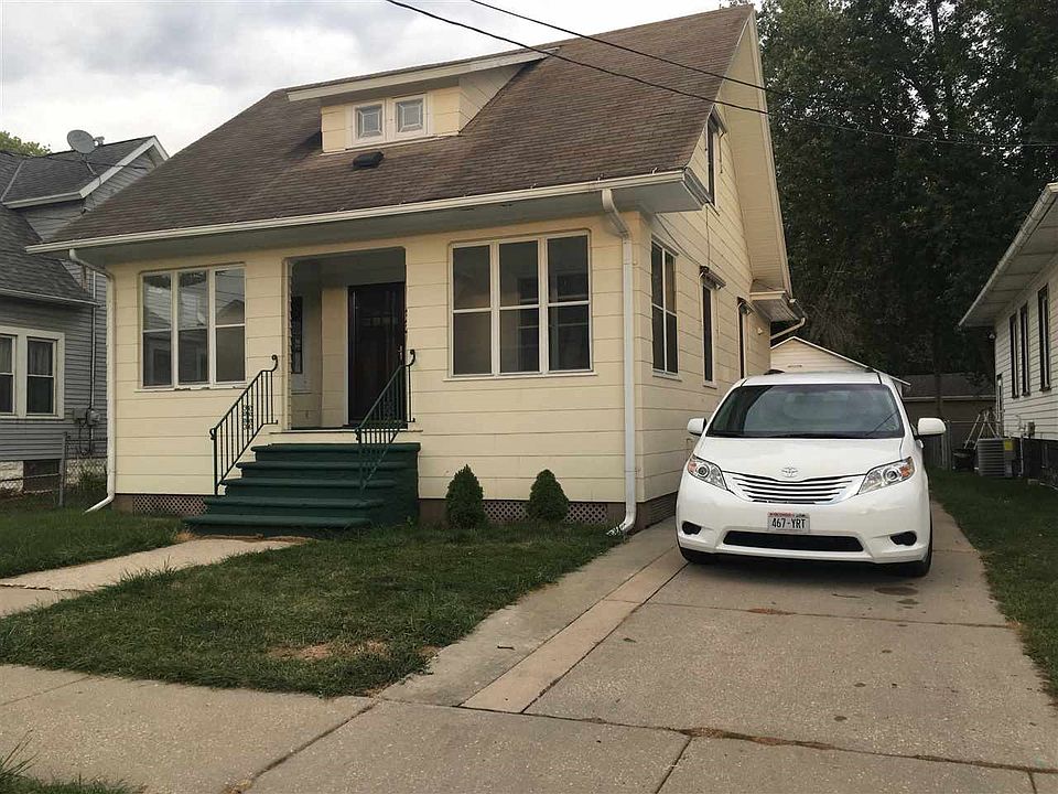 Large covered front porch