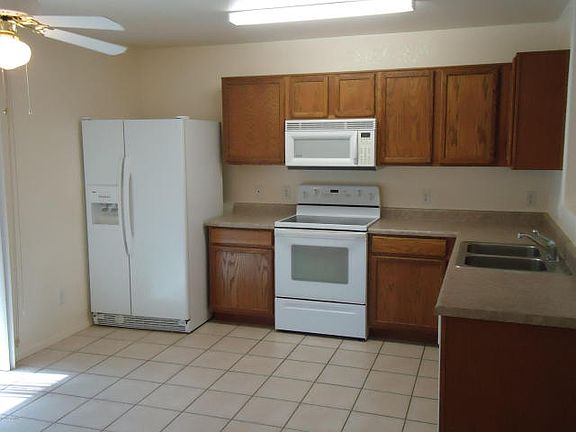 3rd image of 7048 S Dunnock Dr