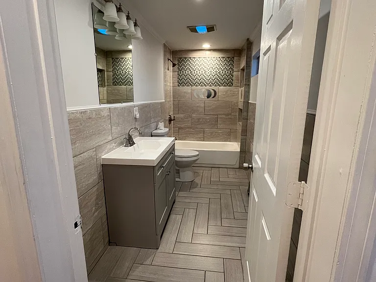 2038 Dorchester Ave — Photo 17