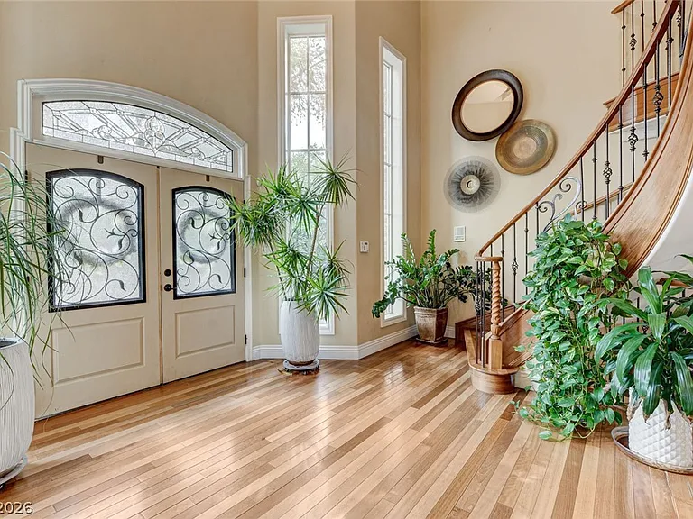 7001 Alamitos Cir — Photo 33