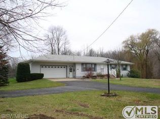 13690 A Dr N, Ceresco, MI 49033