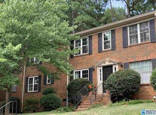 2208 Montreat Cir APT A, Vestavia Hills, AL 35216