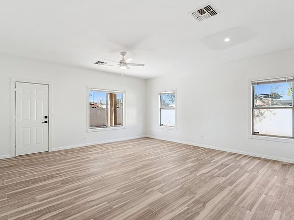 2nd image of 132 W Southgate Ave