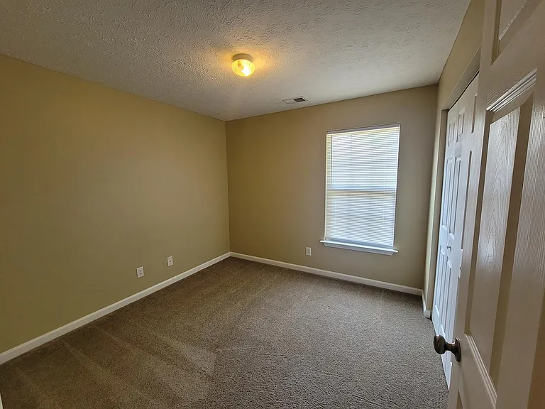 556 Rose Cottage Cir — Photo 6