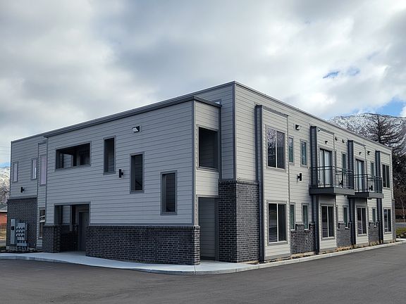 4th image of 3607 Van Buren Ave #8
