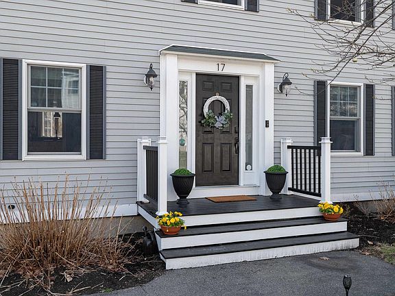 2nd image of 17 Lupine Lane