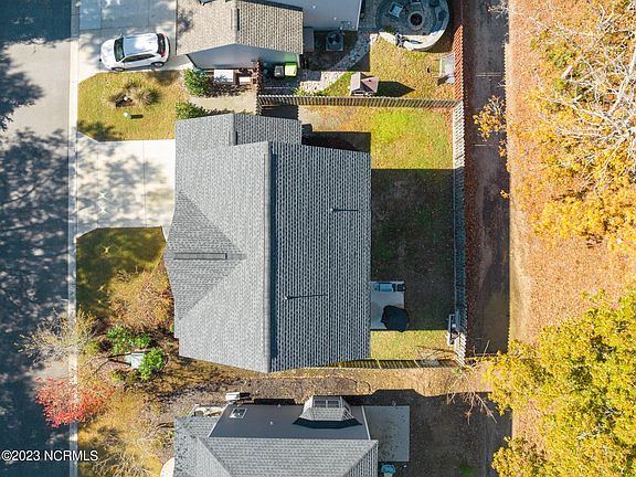 4th image of 809 Lea Landing Drive