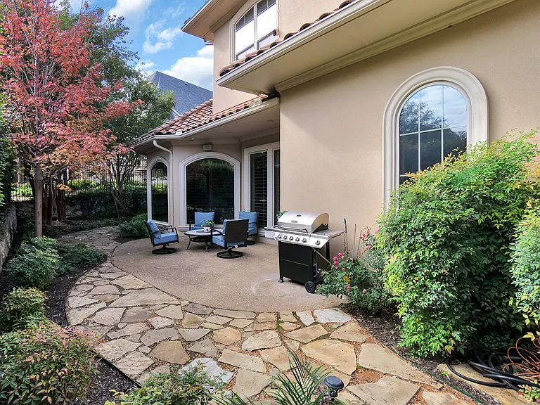 5675 Foard Dr — Photo 21