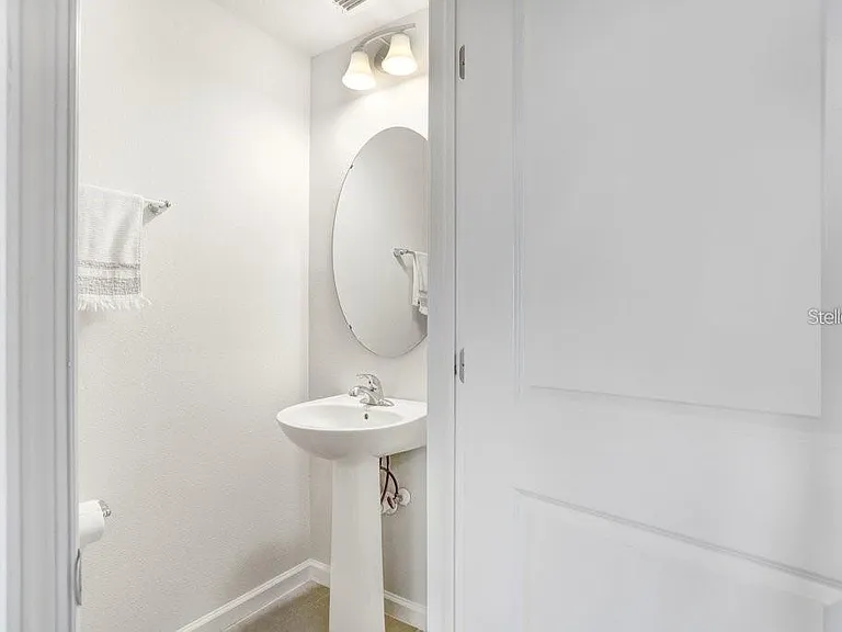 10976 Verawood Dr — Photo 8
