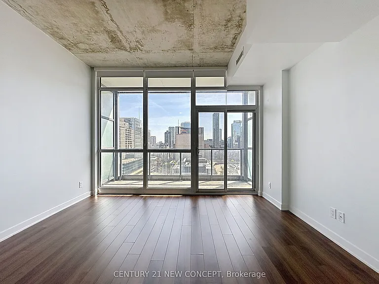 210 Simcoe St #1909 — Photo 14