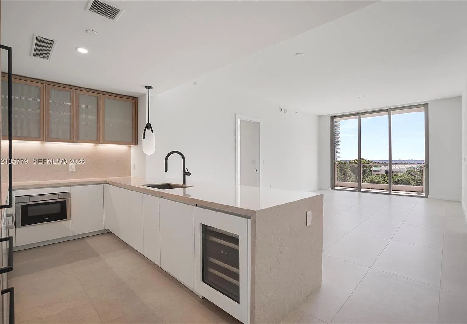 2200 Brickell — Photo 3