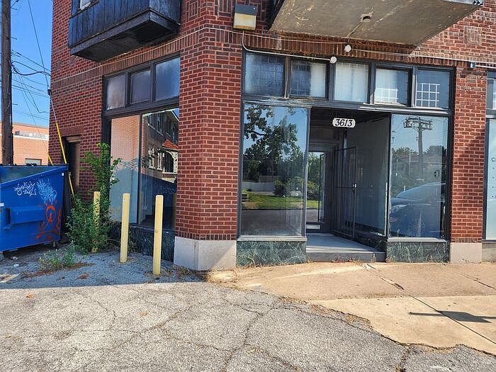 1st image of 3613 Meramec St