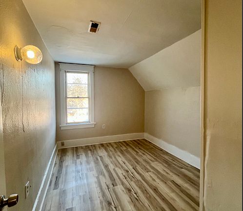 3rd image of 4727 N Hopkins St Unit A