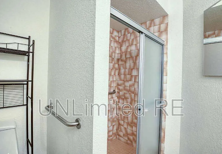 2512 Cisco Dr S — Photo 35