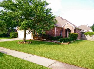 2525 Sunrise Harbor Ln, Pearland, TX 77584