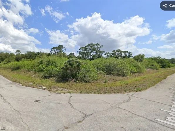 300 Knight Ln, Labelle, FL 33935