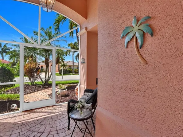 2180 Rio Nuevo DR, NORTH FORT MYERS, FL 33917