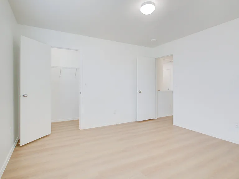 1153 W 400 S — Photo 28