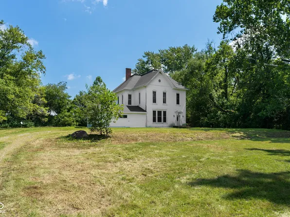 5893 S Robey Rd, Colfax, IN 46035