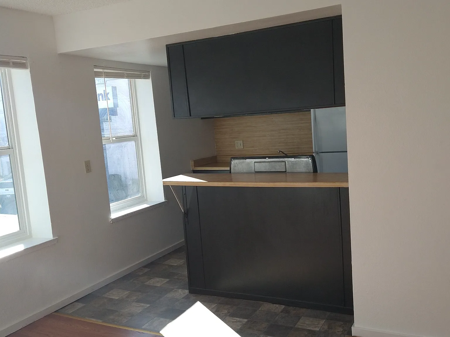 2 bed, 1.0 bath, $1,250 — Photo 3
