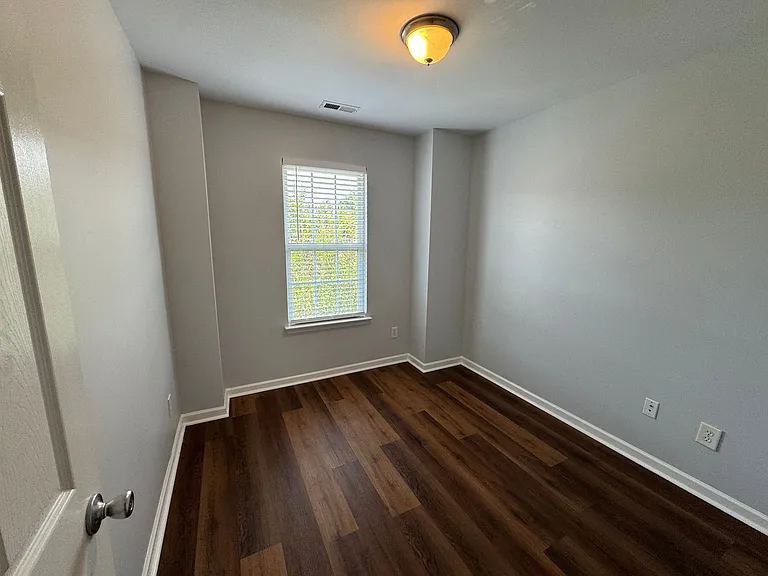 304 Rock Ridge Ln — Photo 22