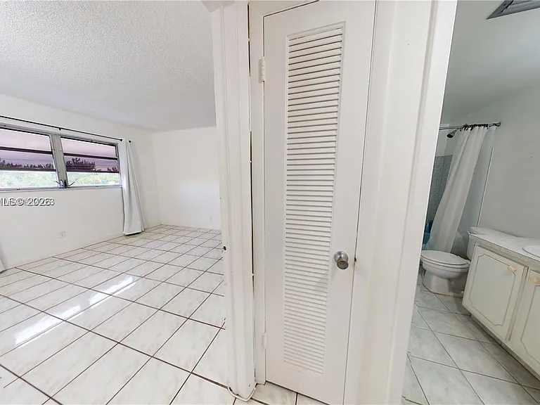 580 Egret Dr #302 — Photo 34