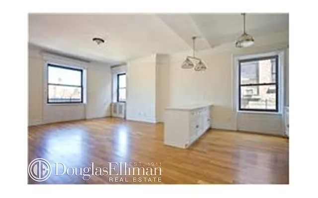 Rented by Douglas Elliman | media 19