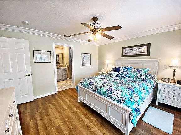 4th image of 2029 Braxton St