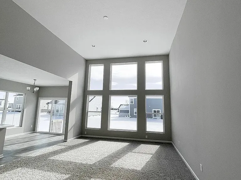 9083 Hawk Hill Way — Photo 1