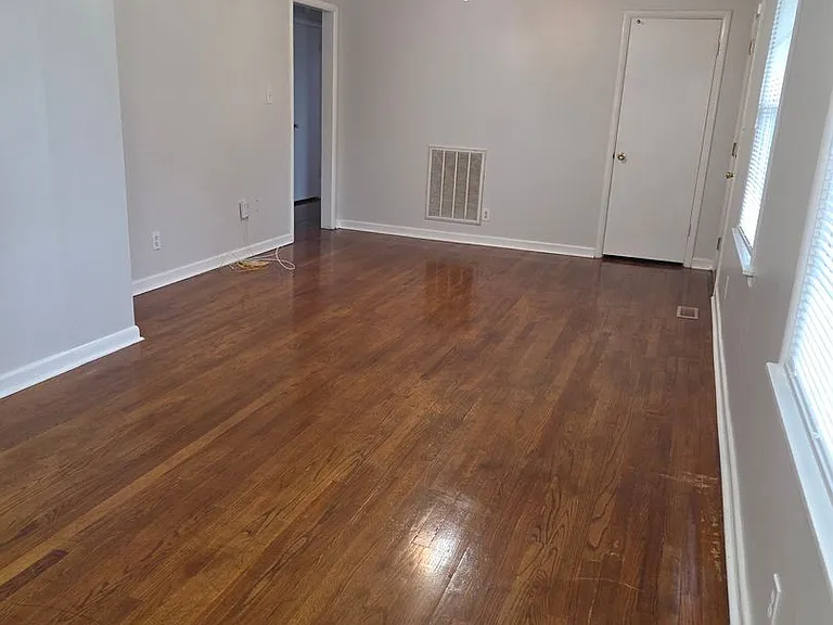 4202 Coventry Rd — Photo 8