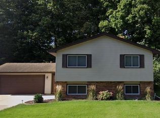 12149 Robin Rd, Osseo, MN 55369