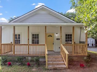 212 N Center St, Selma, NC 27576