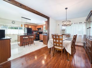 114 Lackawanna Trl, Hopatcong, NJ 07843