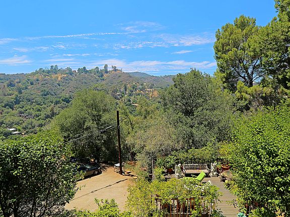 2nd image of 1132 Rosetta Dr