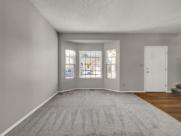 8720 Massey Cir — Photo 5