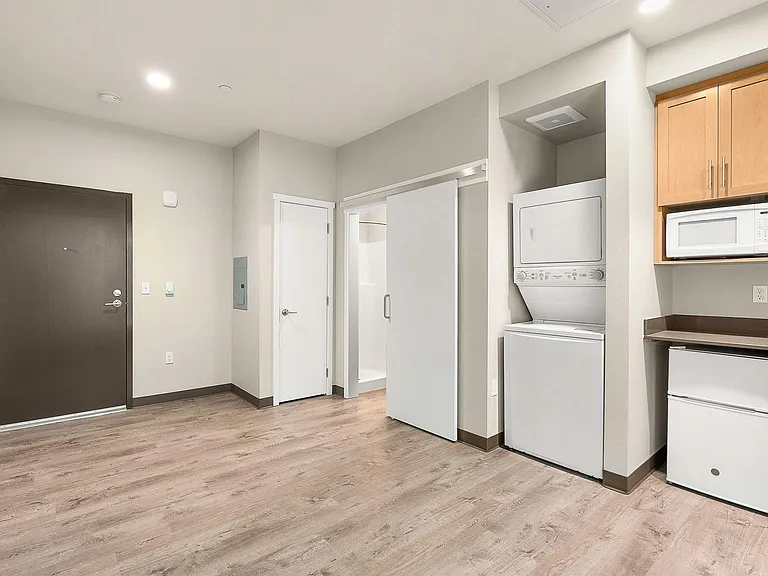 4029 Rainier Ave — Photo 12