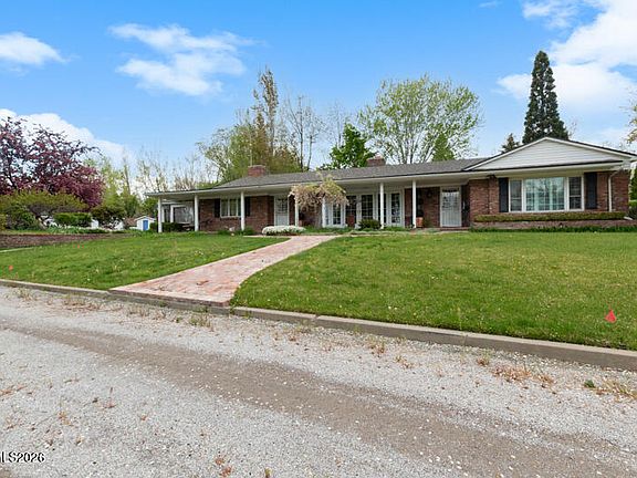 2nd image of 1880 Meadowview Ln