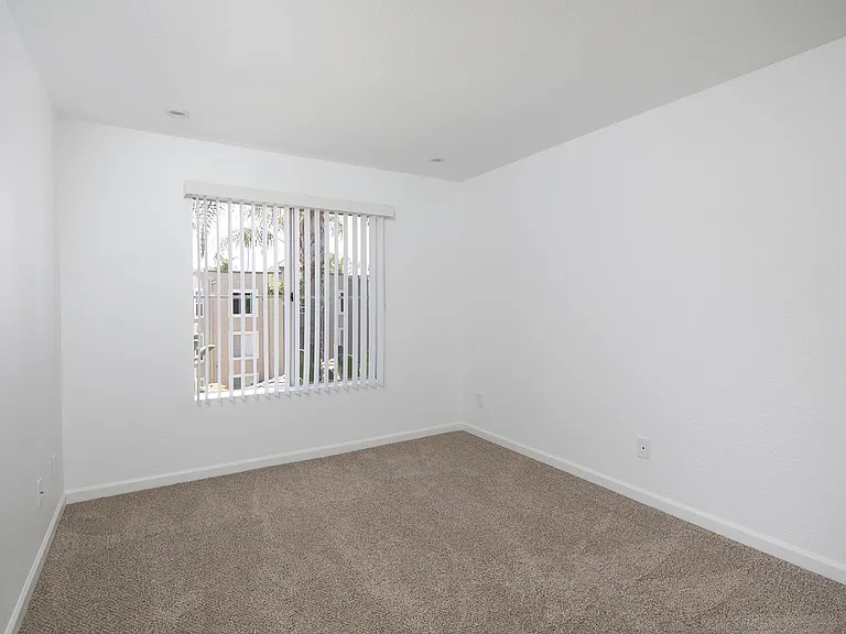 Mission Pacific Apartments — Photo 120