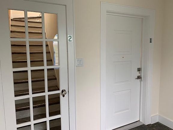 5th image of 46 Lake Ave #1