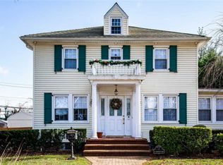 197 Brompton Rd, Garden City, NY 11530