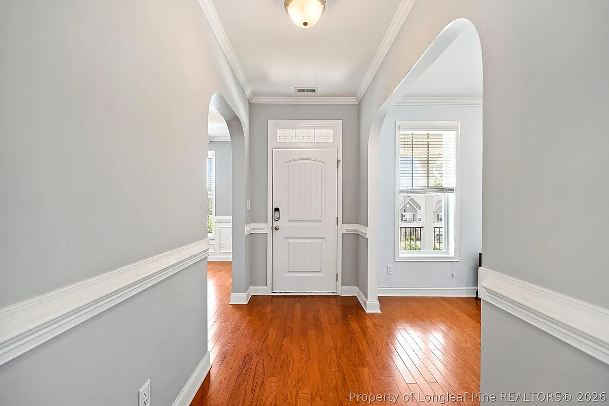 Building Photo - 204 Executive Dr