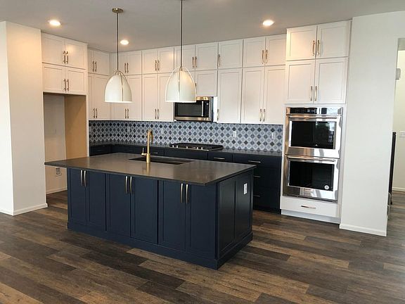 Custom kitchen with Kitchen Aid Appliances