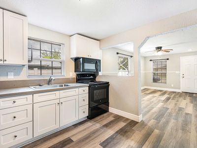 3703 E North Bay St, Tampa, FL, 33610