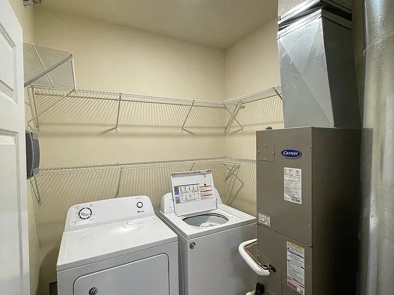Grasslands Apartments — Photo 36