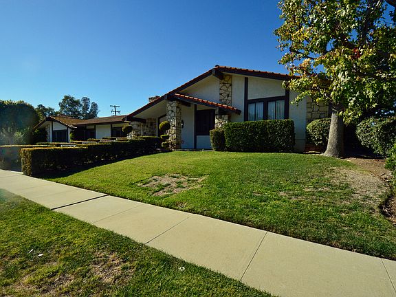 2nd image of 3340 E Whitebirch Dr