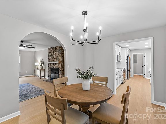 4th image of 4057 Mattingly Dr