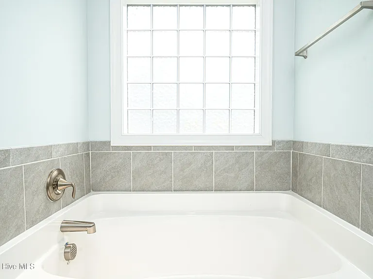1202 Skipjack Ct — Photo 20
