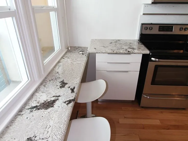 35 Clubhouse Ave #G — Photo 3