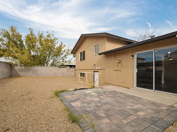 4th image of 904 Zola Cir