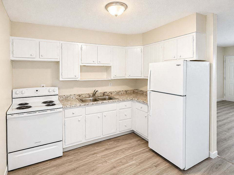 1st image of 3419 Willow Rd #B